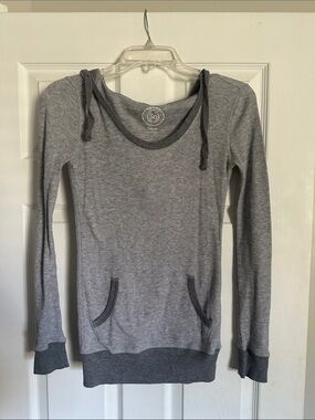 SO Women's Lightweight Thermal Hoodie in Heather Gray